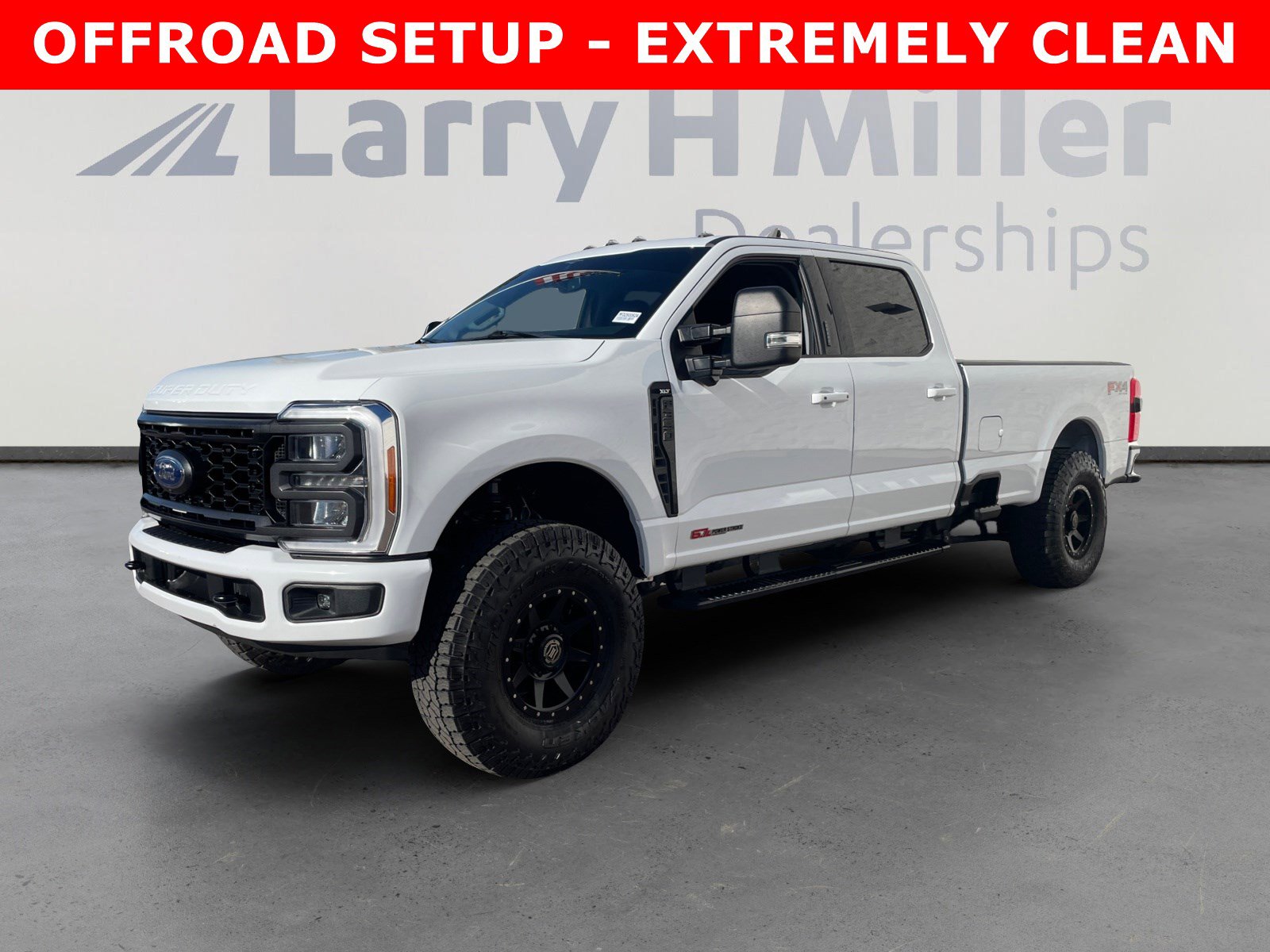 2023 Ford F-350 Super Duty XLT's photo