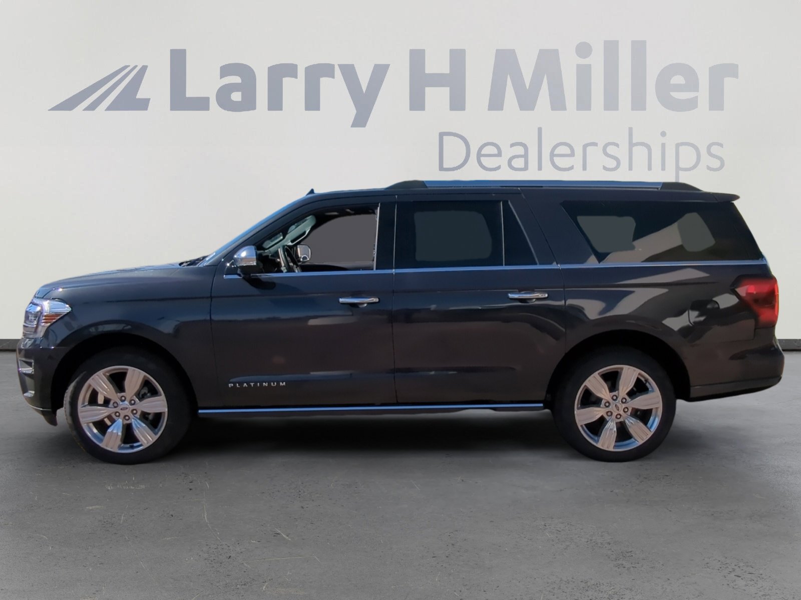 2024 Ford Expedition MAX Platinum photo 3