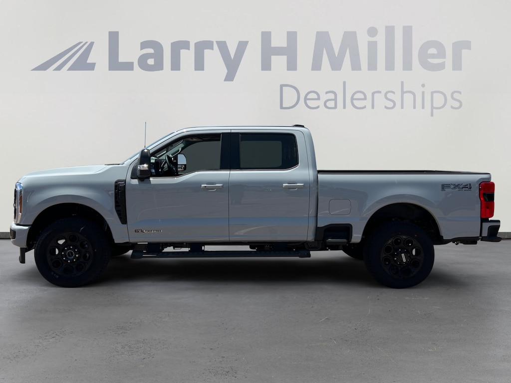 New 2026 Ford F-350 Lariat Truck Crew Cab