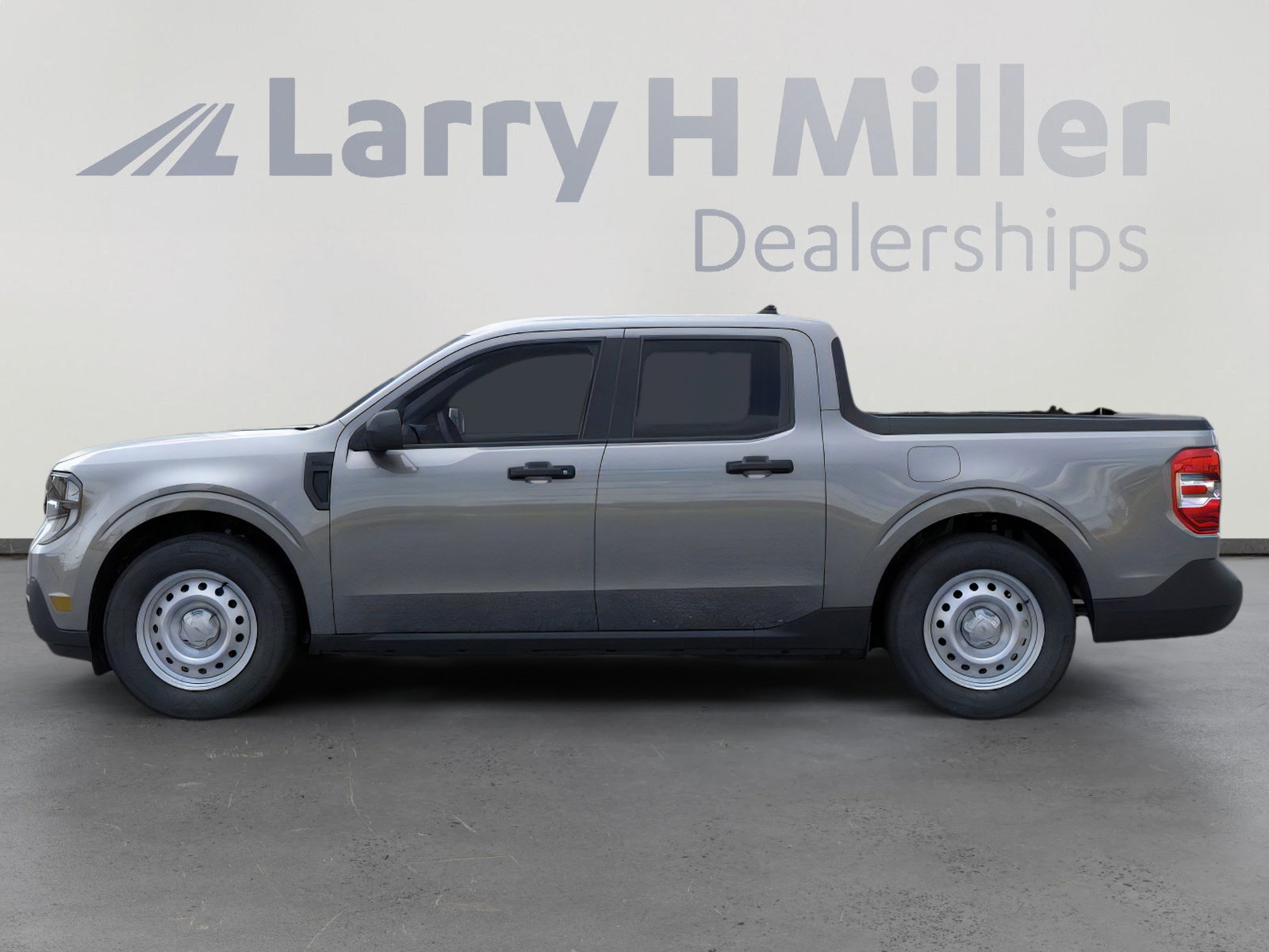 2025 Ford Maverick XL photo 2