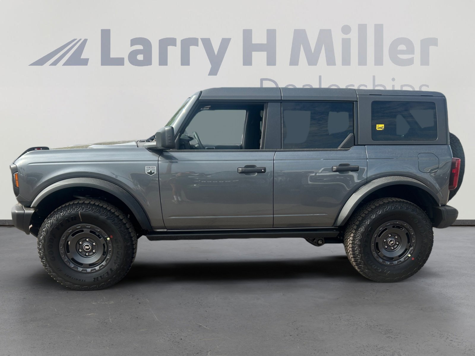 2025 Ford Bronco Big Bend photo 3
