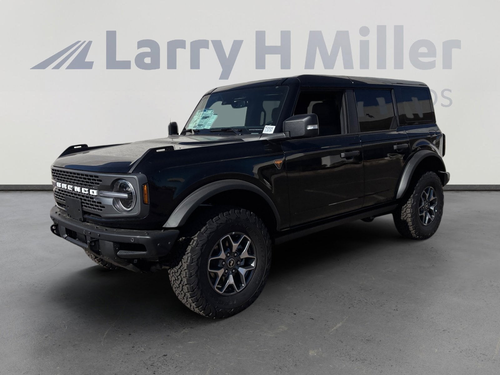 2025 Ford Bronco Badlands 4x4's photo
