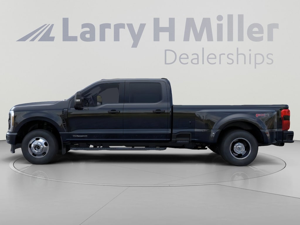 New 2026 Ford F-350 XL Truck Crew Cab