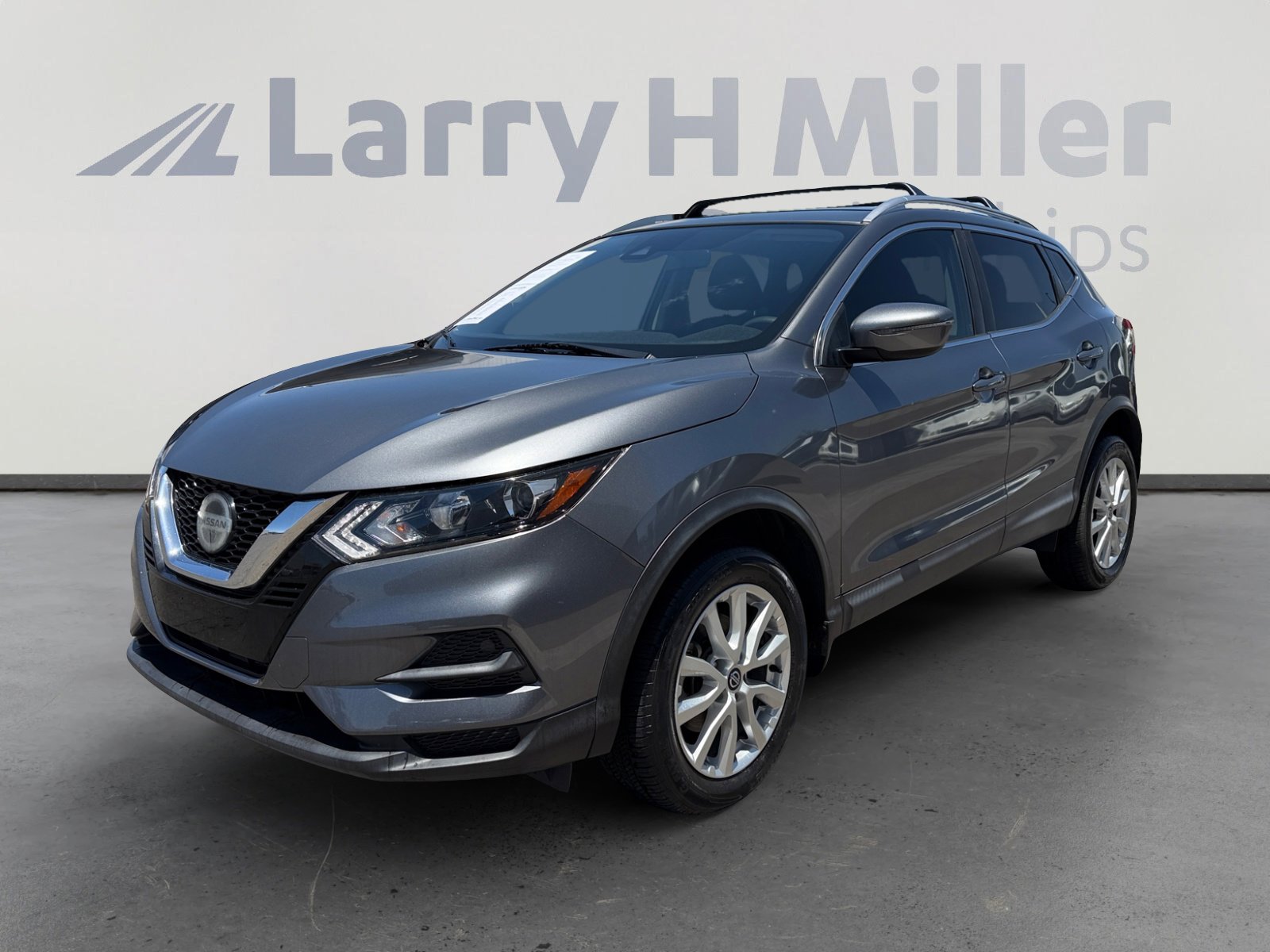 2020 Nissan Rogue Sport SV FWD's photo