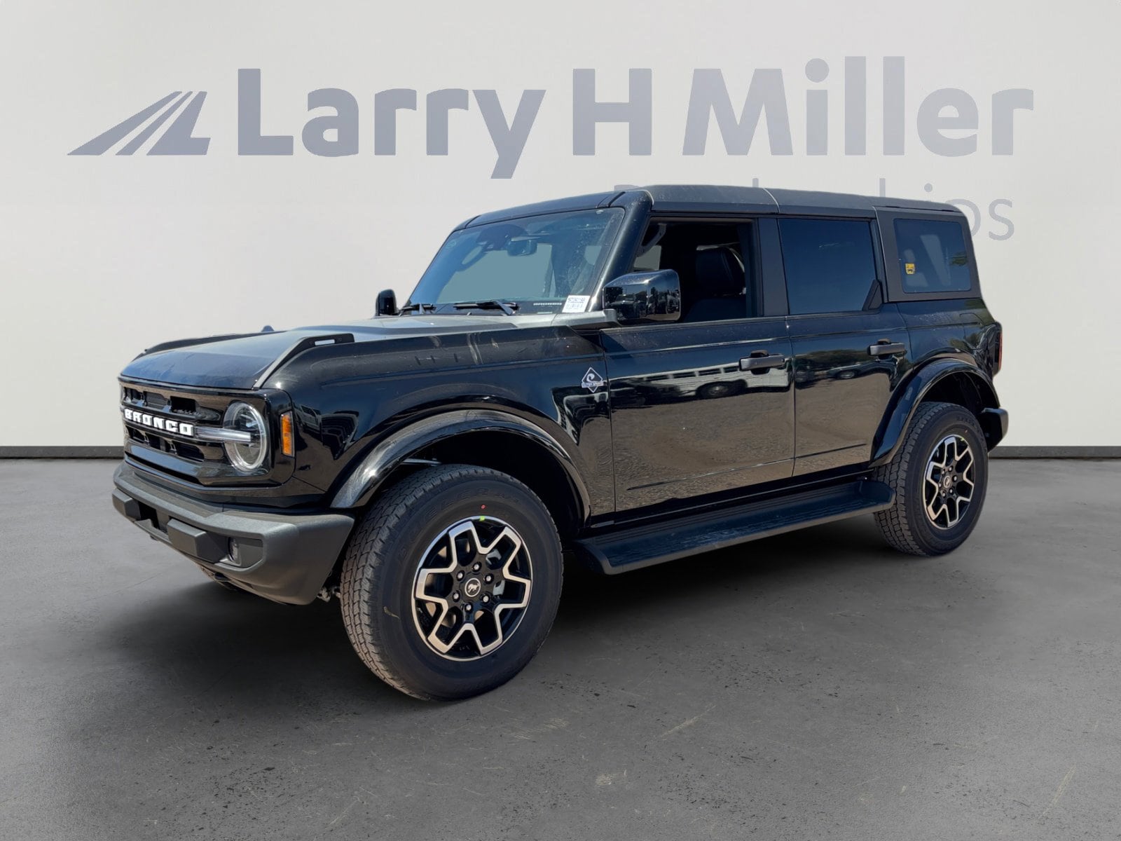 2026 Ford Bronco Outer Banks 4x4's photo