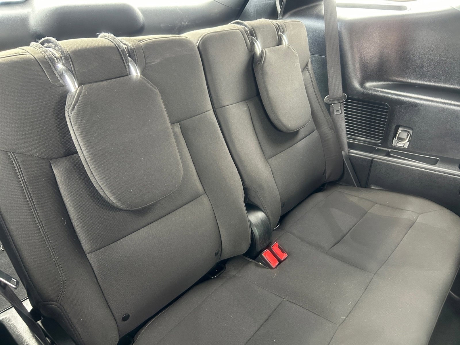 2022 Ford Explorer XLT photo 2