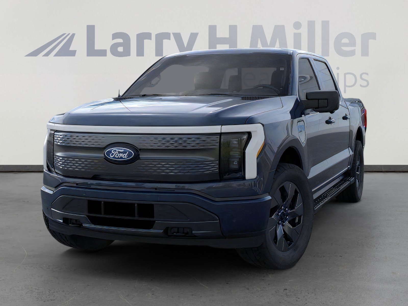 2025 Ford F-150 Lightning photo 3