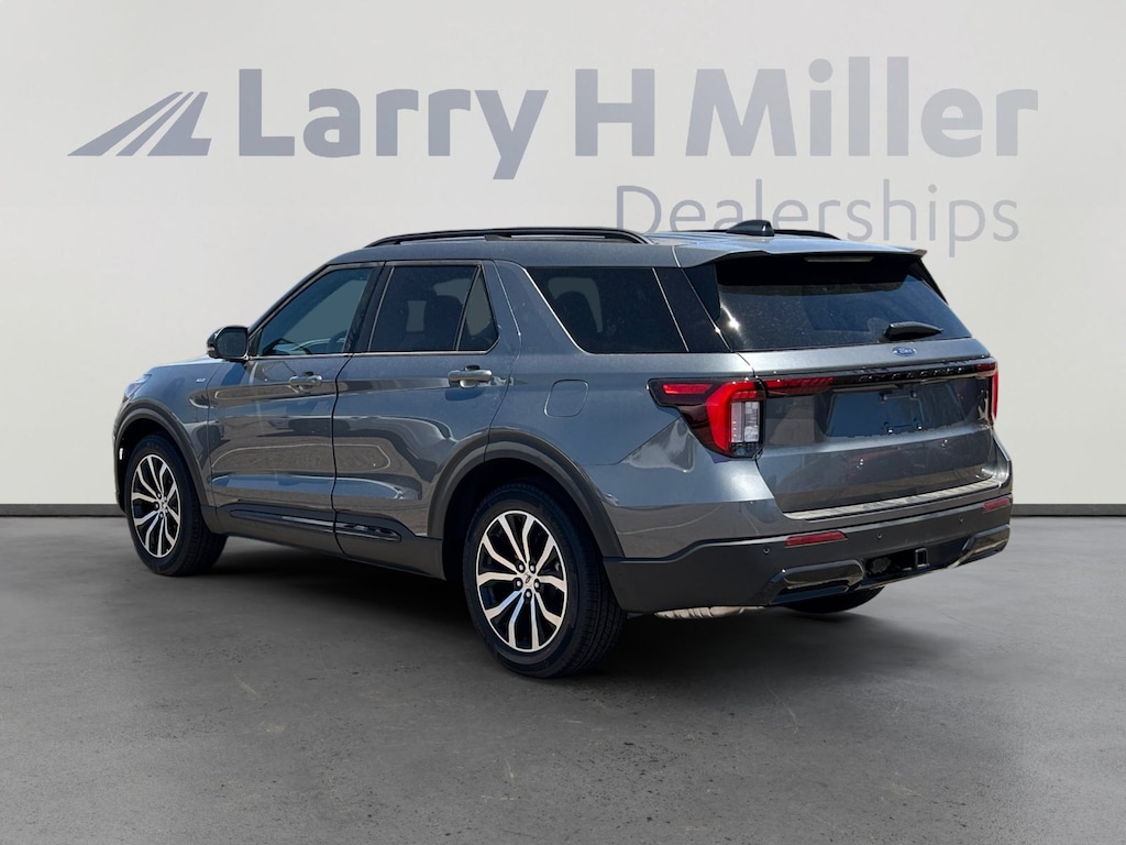 New 2026 Ford Explorer ST-Line SUV