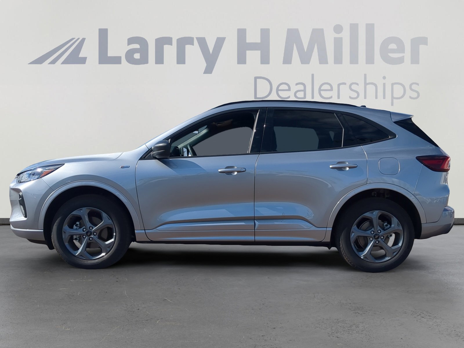 2024 Ford Escape ST-Line photo 3