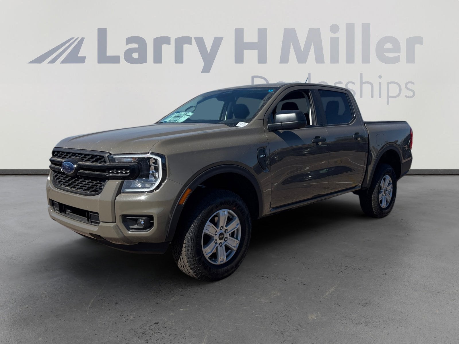 2025 Ford Ranger XL 4x4 SuperCrew 5' Box's photo