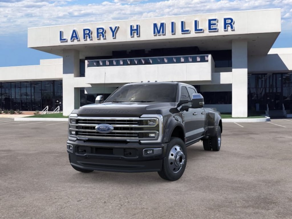 New 2026 Ford F-450 Platinum Truck Crew Cab