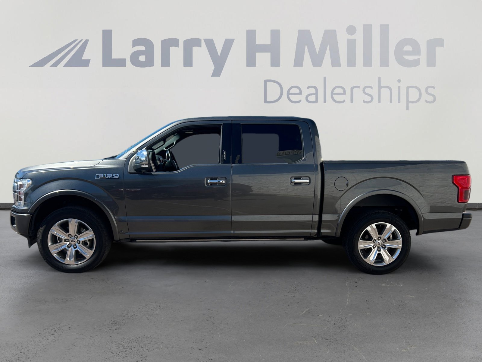 2020 Ford F-150 Platinum photo 3