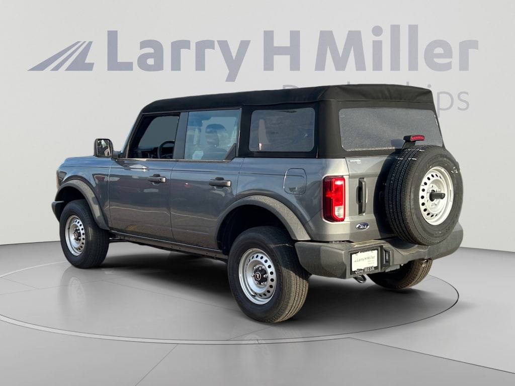 New 2025 Ford Bronco Base SUV
