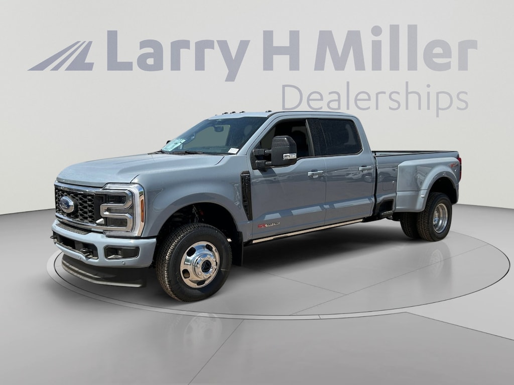 New 2026 Ford F-350 Platinum Truck Crew Cab