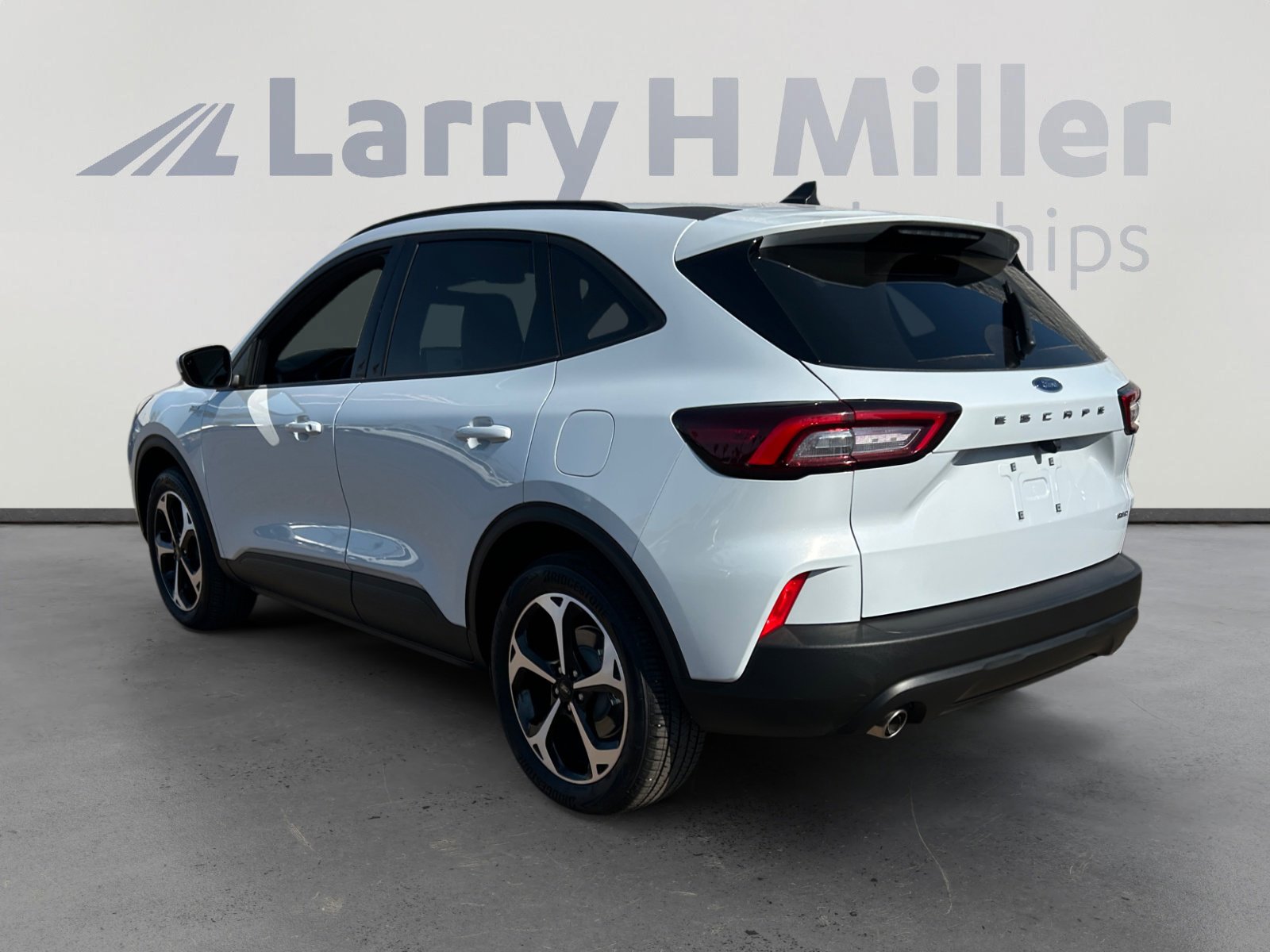 2025 Ford Escape ST-Line Select photo 4