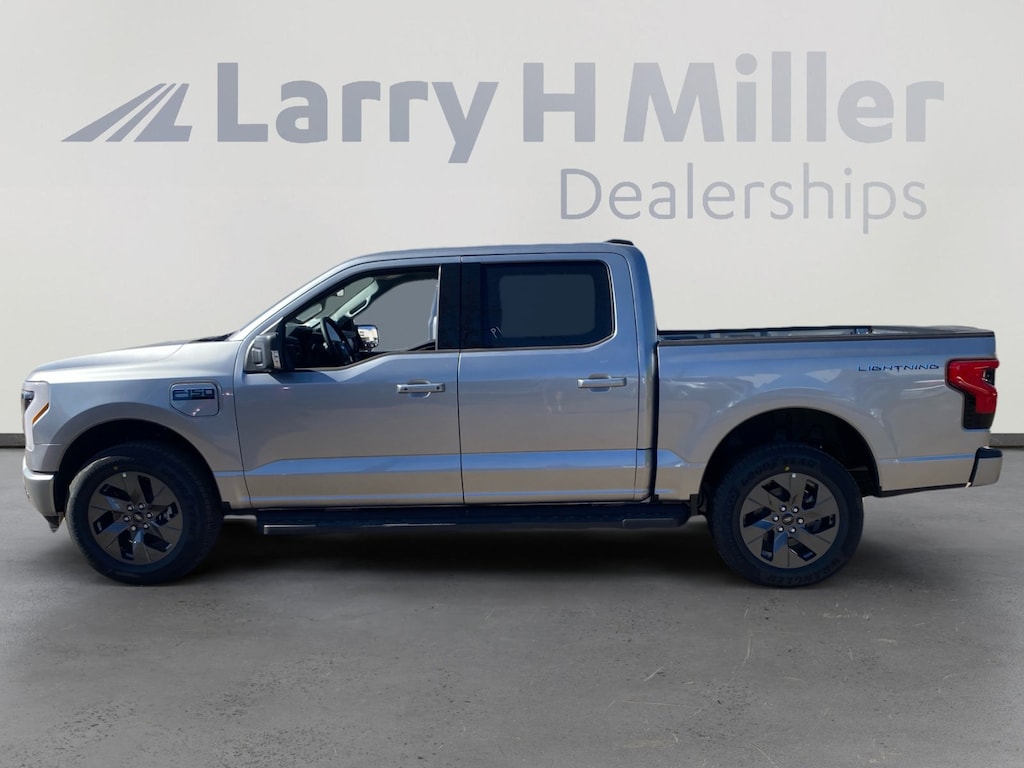 New 2025 Ford F-150 Lightning Flash TRUCK