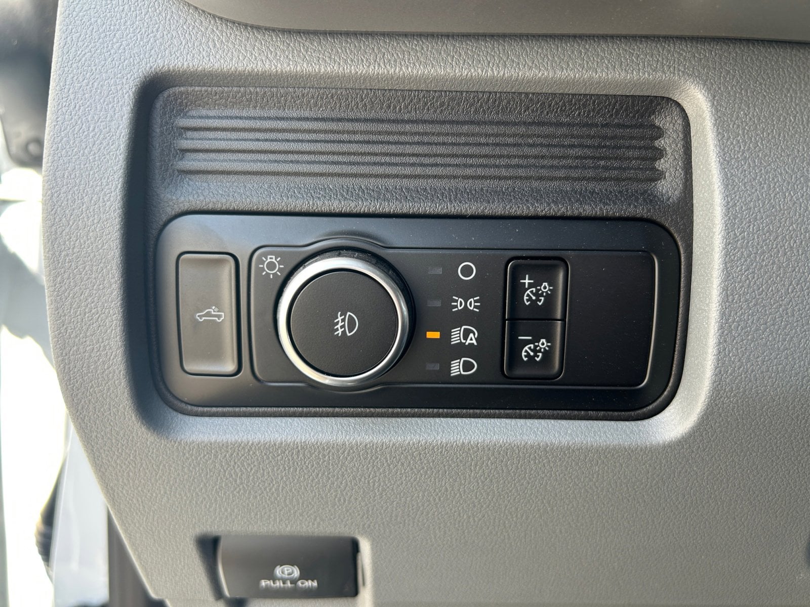 2025 Ford F-350 Super Duty XL - Photo 15