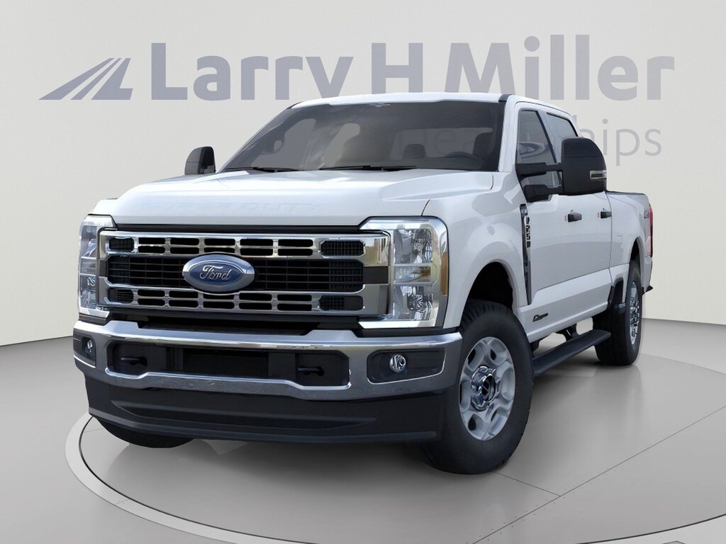 New 2026 Ford F-250 XLT Truck Crew Cab