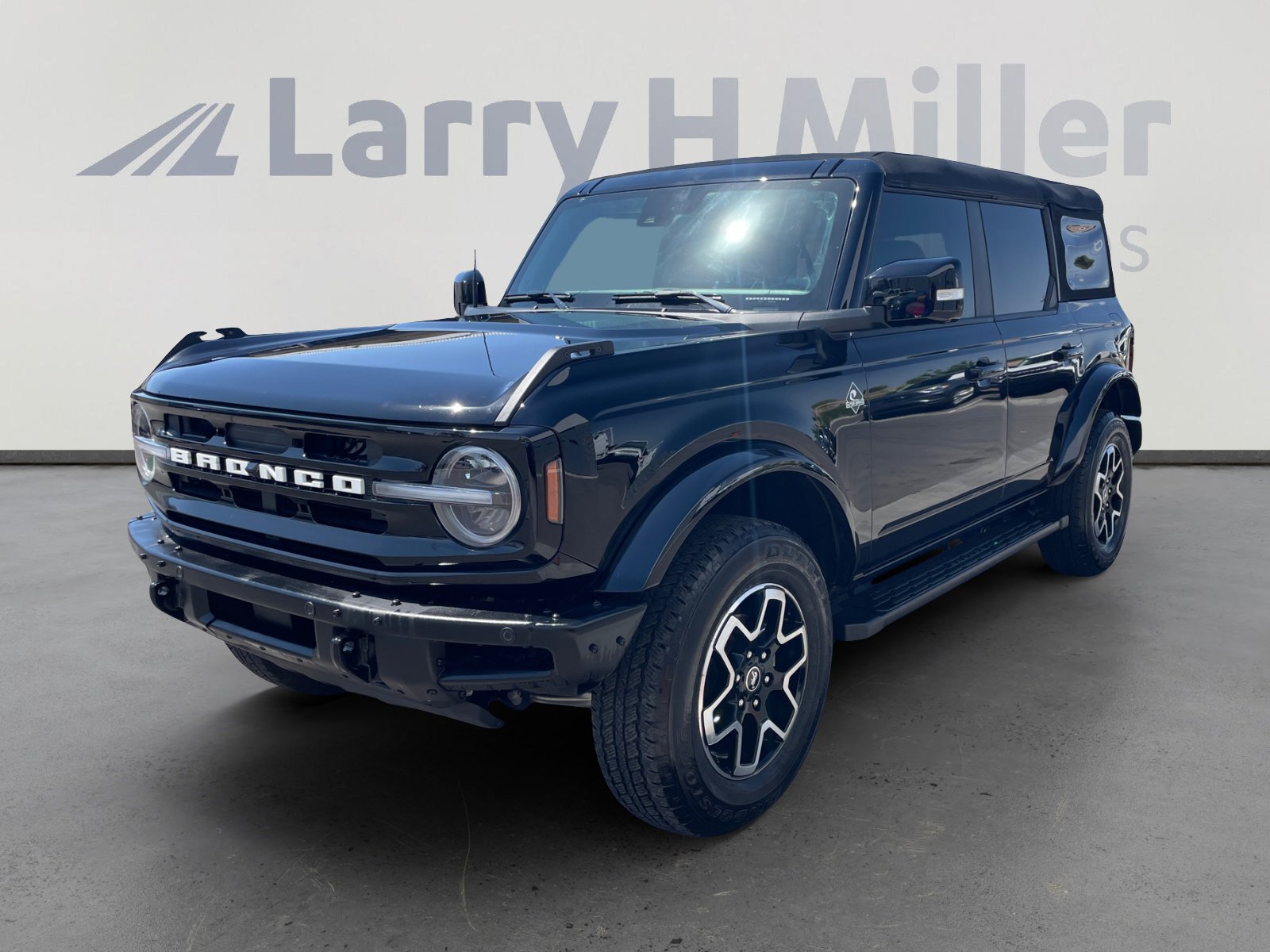 2024 Ford Bronco Outer Banks 4x4's photo