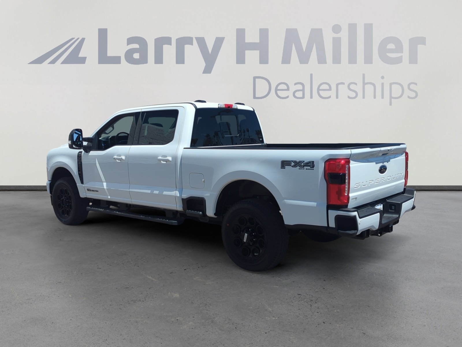 2025 Ford F-250 Lariat photo 4