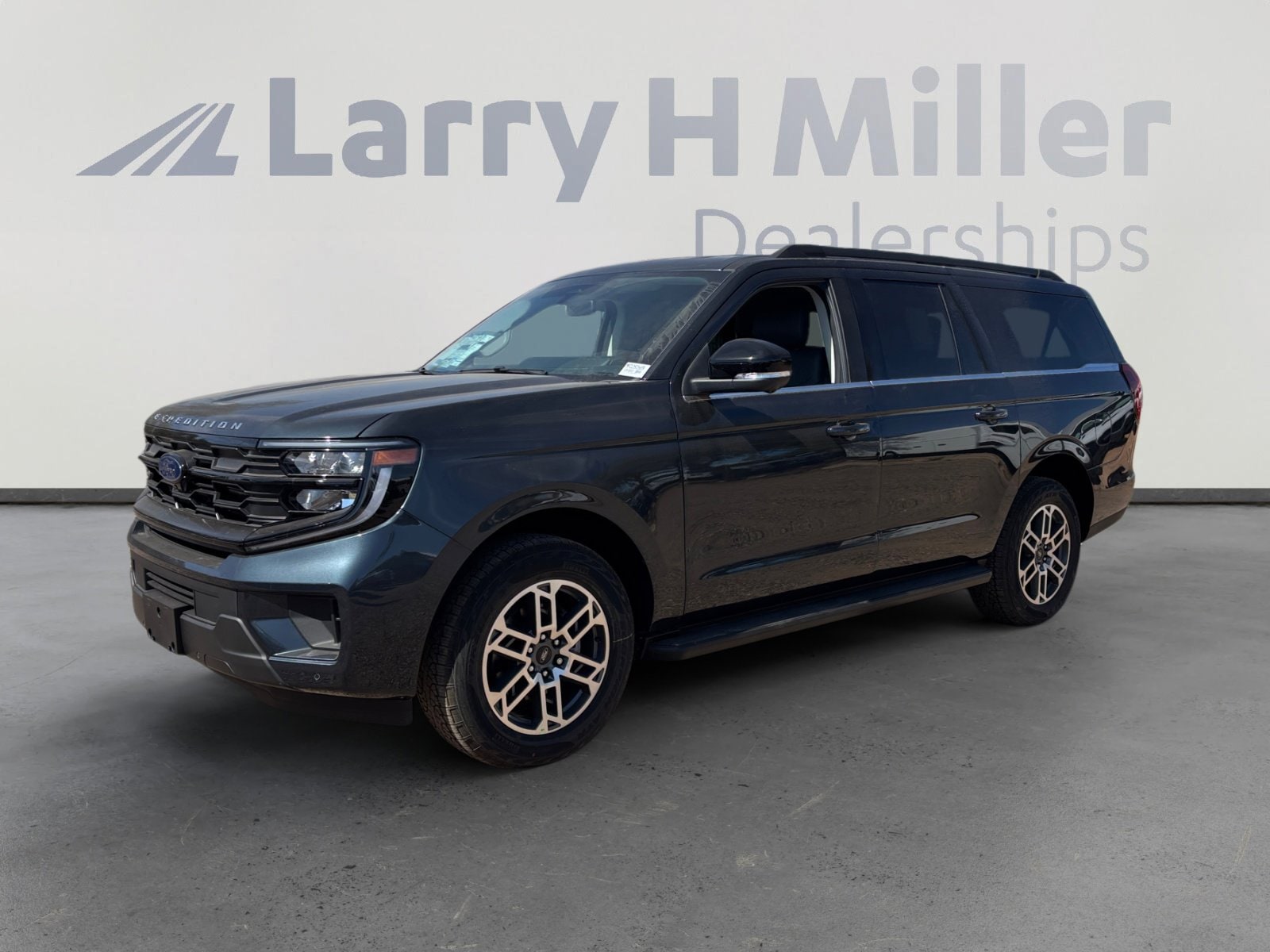 2026 Ford Expedition Active MAX 4x4's photo