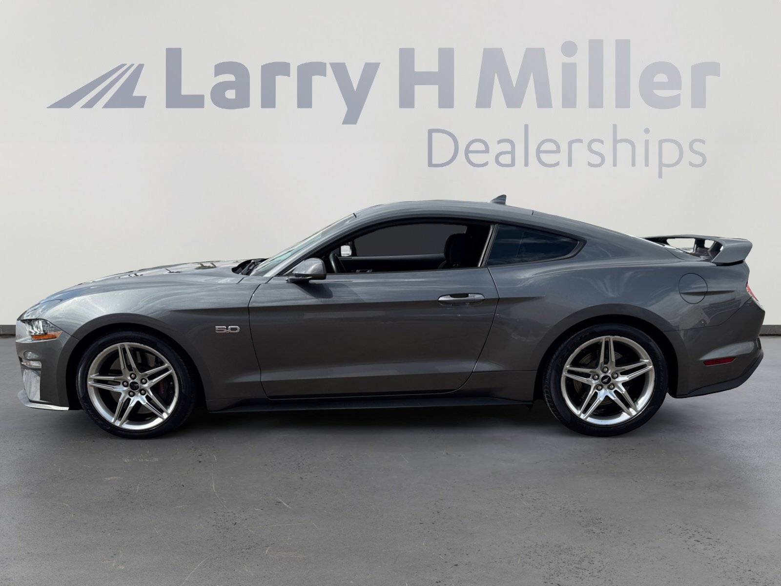 2021 Ford Mustang GT photo 3