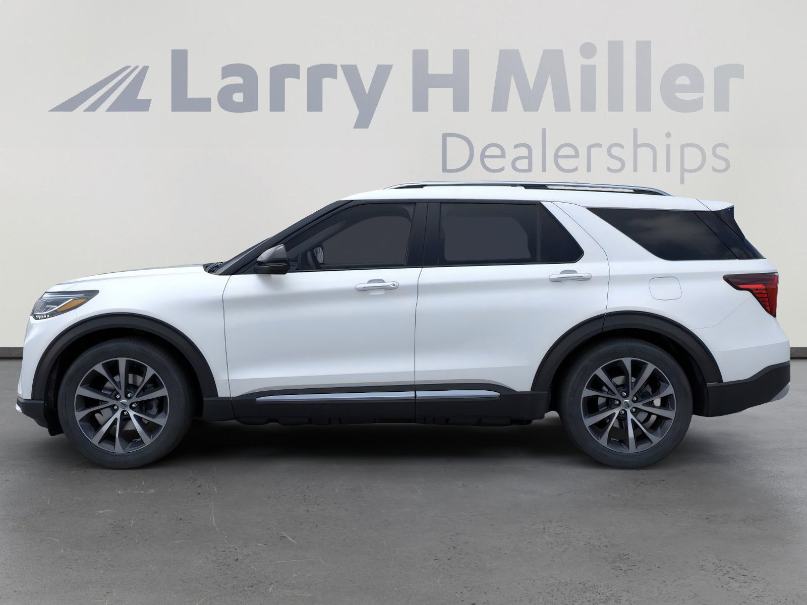 2025 Ford Explorer Platinum photo 4