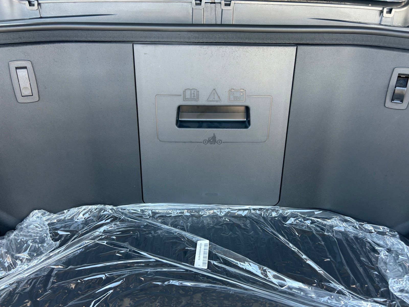 2024 Ford F-150 Lightning XLT - Photo 24