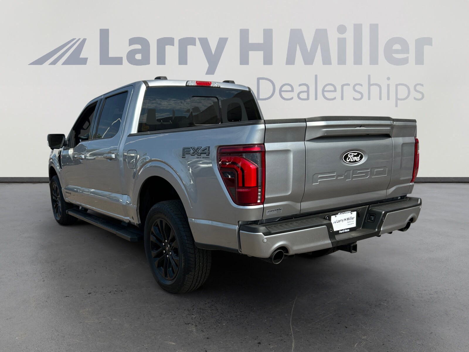 2025 Ford F-150 Lariat photo 4