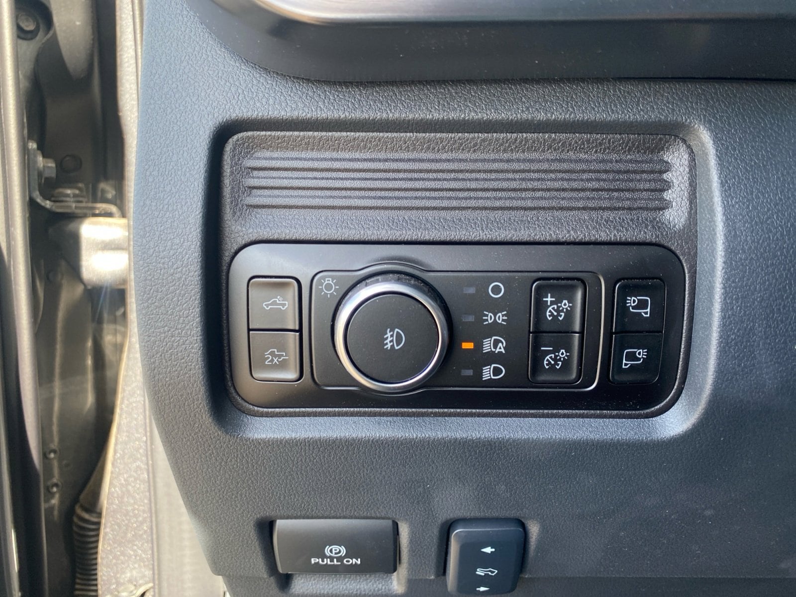2025 Ford F-350 Super Duty Lariat - Photo 16