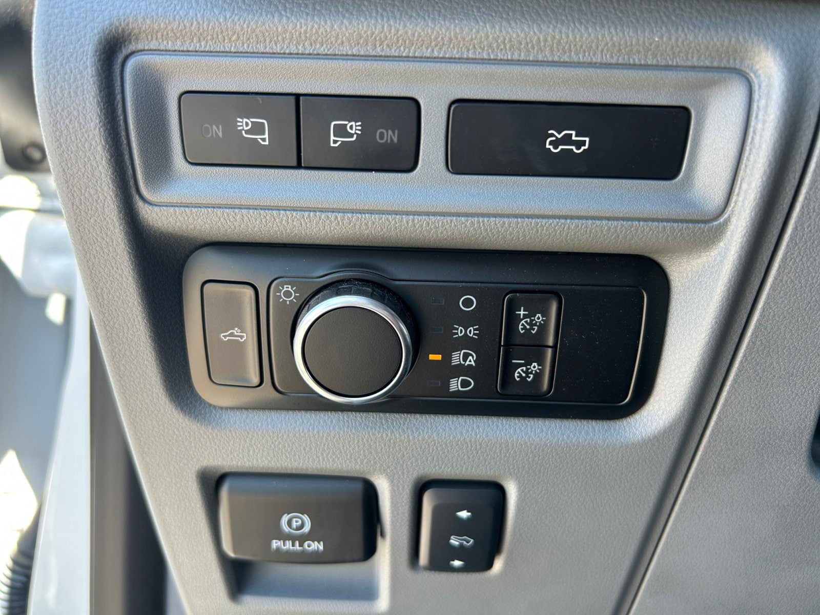 2024 Ford F-150 Lightning XLT - Photo 15