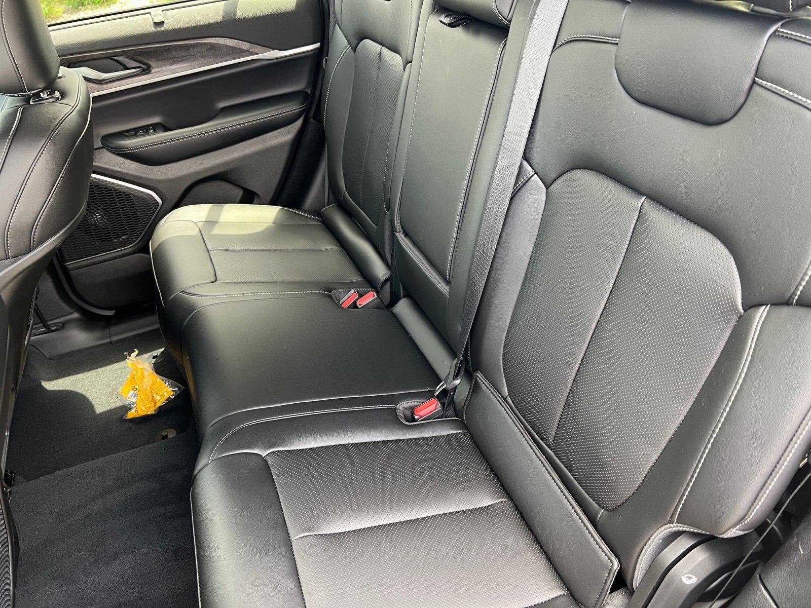 2025 Jeep Grand Cherokee Limited - Photo 19