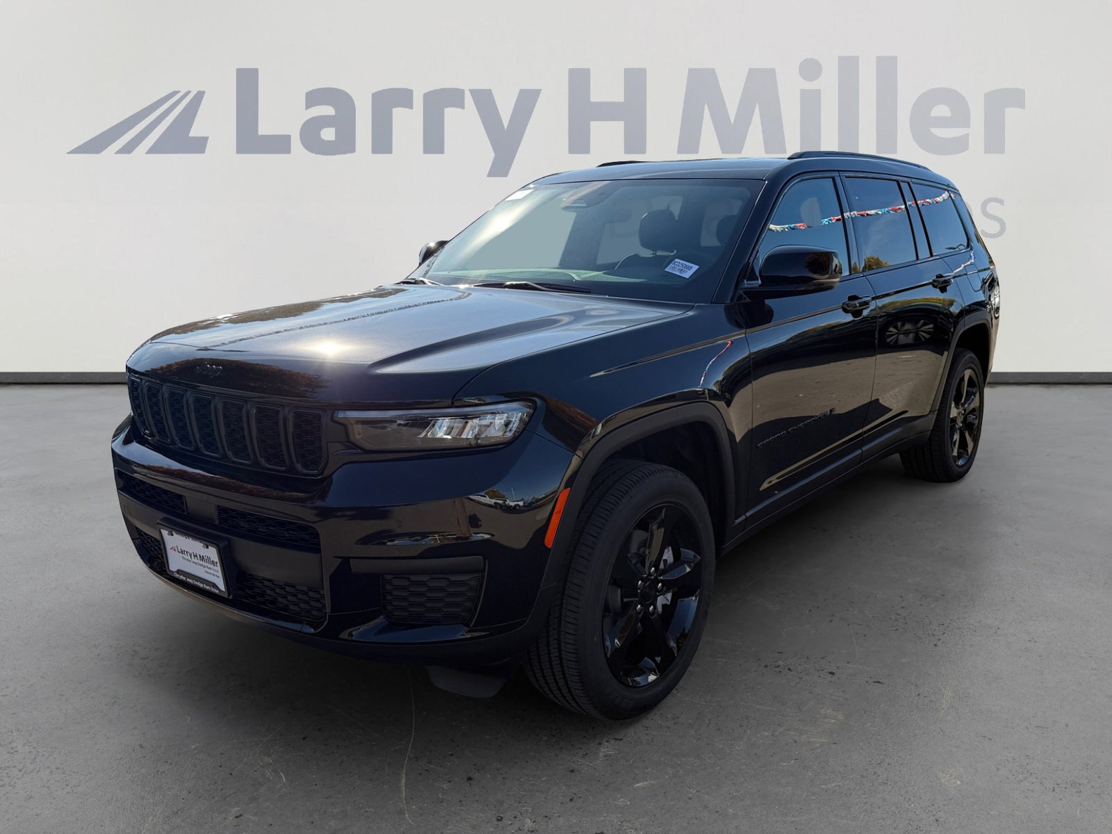 2025 Jeep Grand Cherokee L Altitude's photo