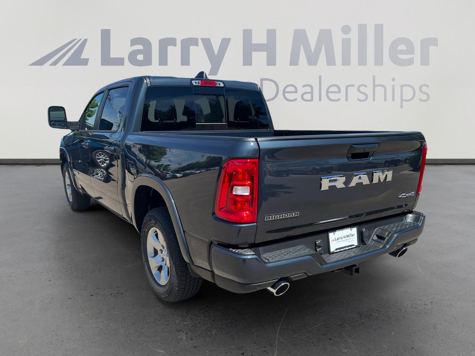 2025 Ram 1500 Big Horn photo 2