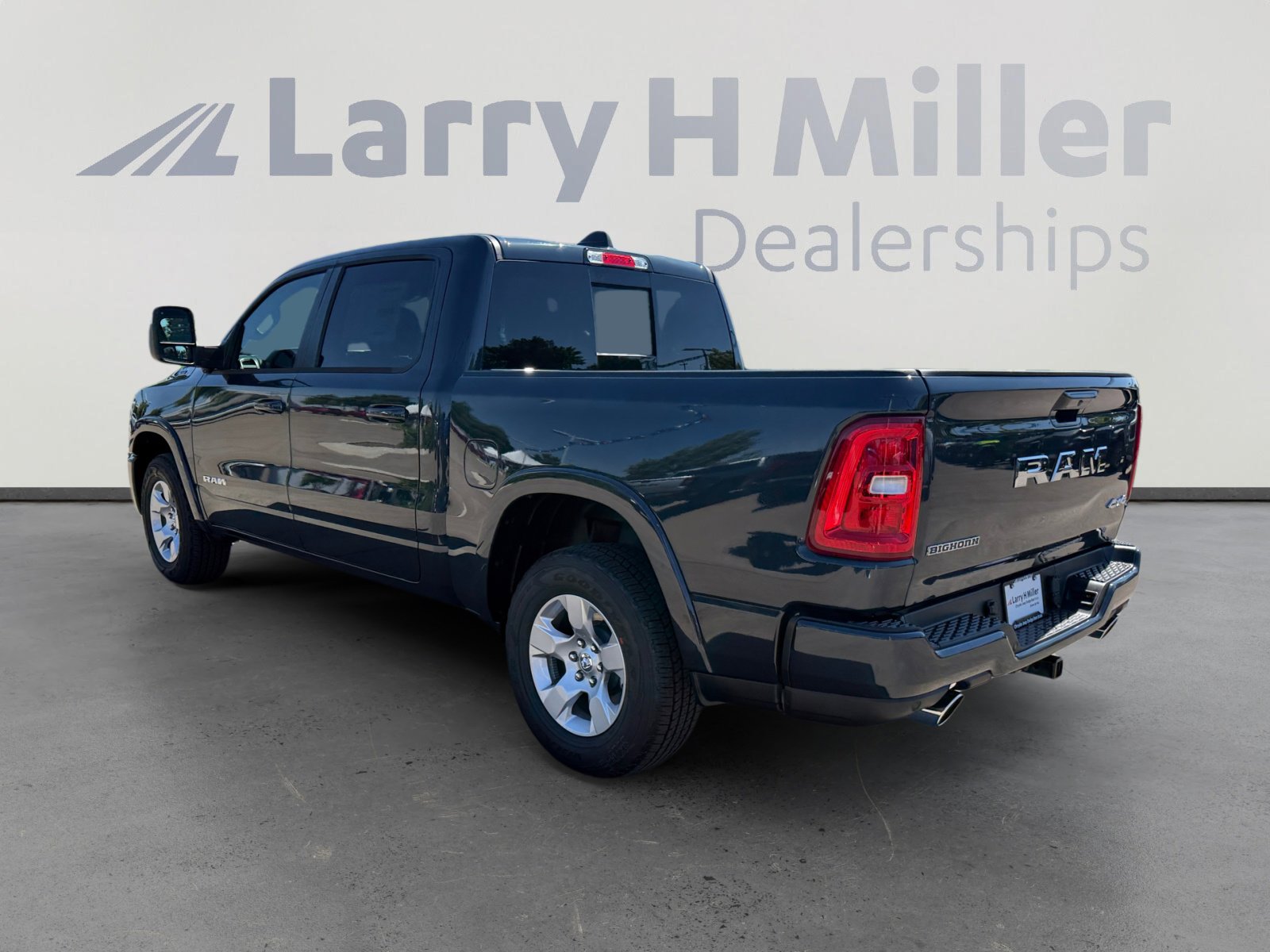 2025 Ram 1500 Big Horn photo 4