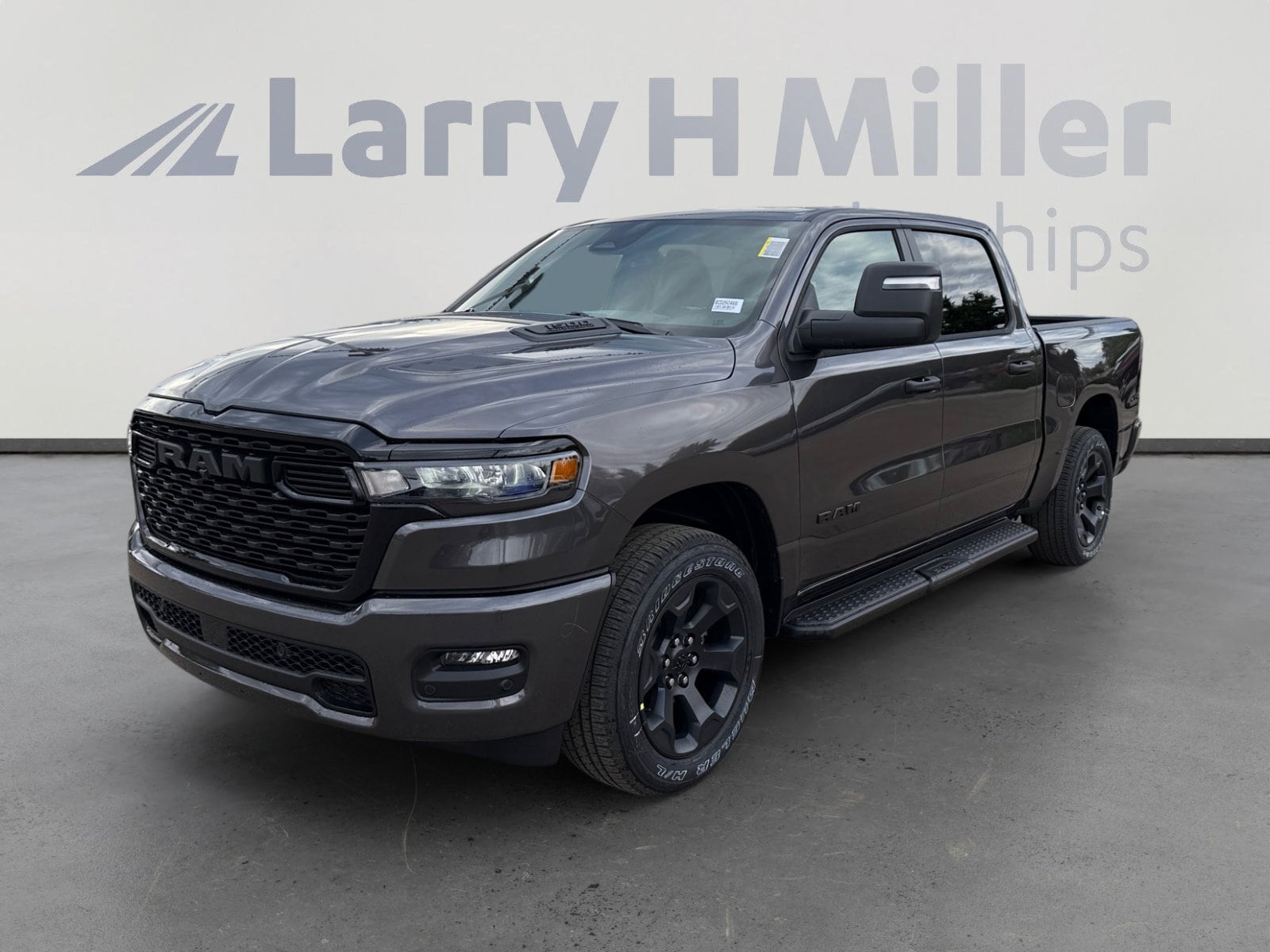 2026 RAM 1500 Express 4x4 Crew Cab 5'7's photo