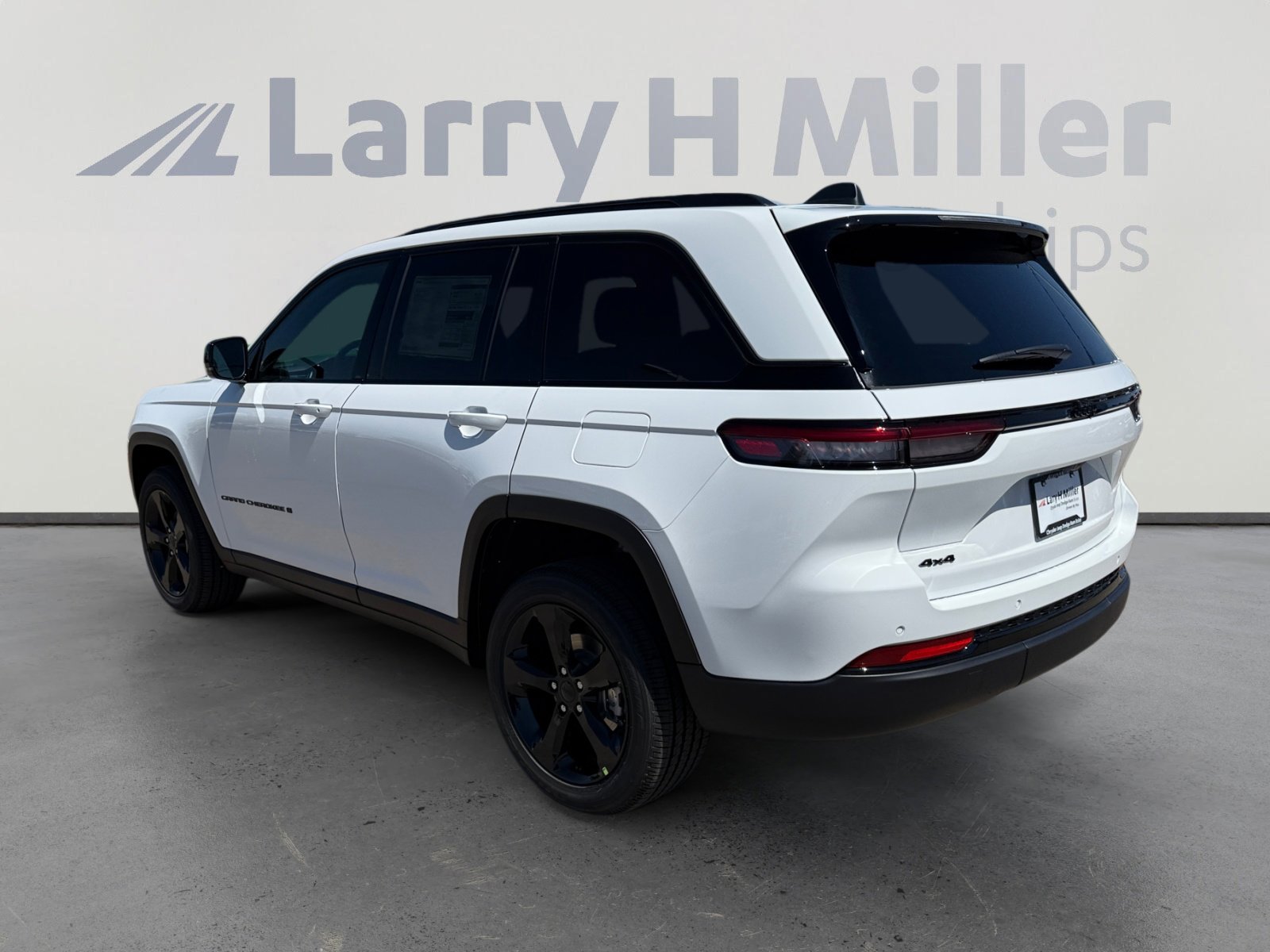 2025 Jeep Grand Cherokee Altitude X photo 4