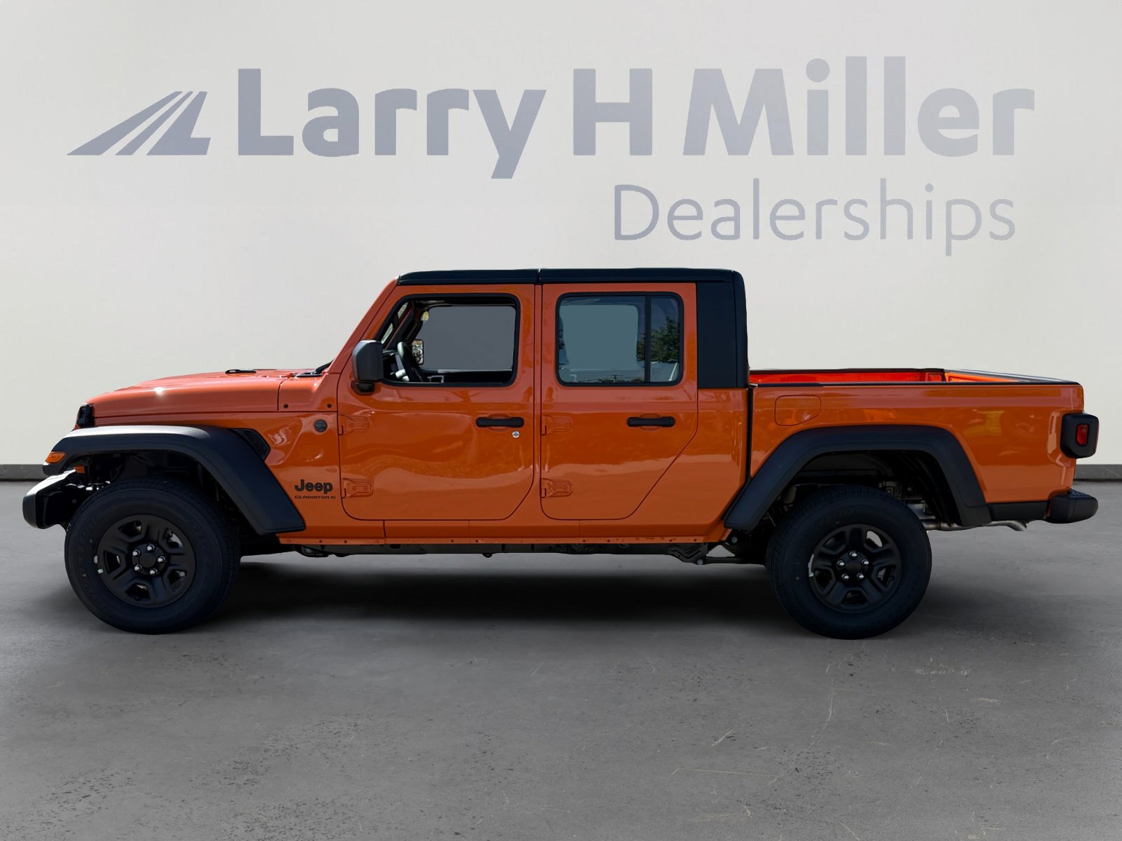 2025 Jeep Gladiator Sport photo 3