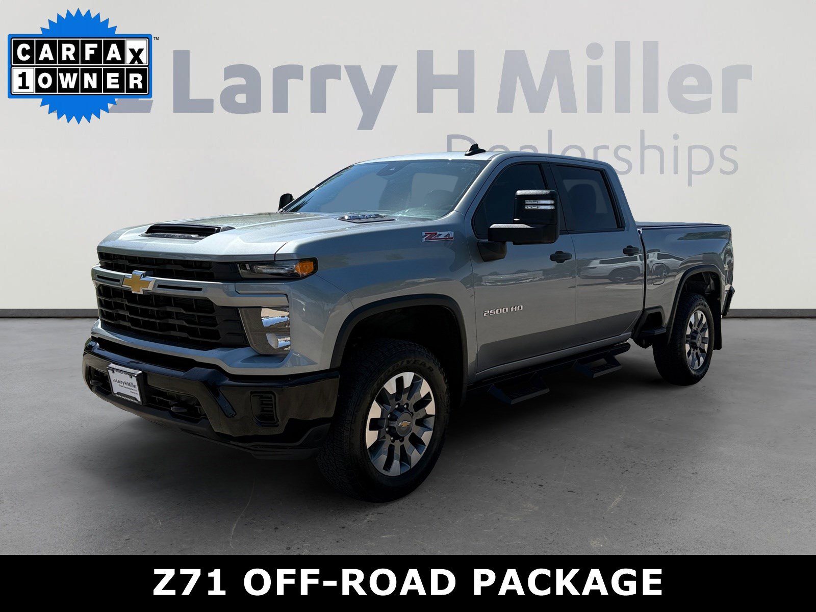 2024 Chevrolet Silverado HD Custom 4WD Crew Cab Standard Box's photo