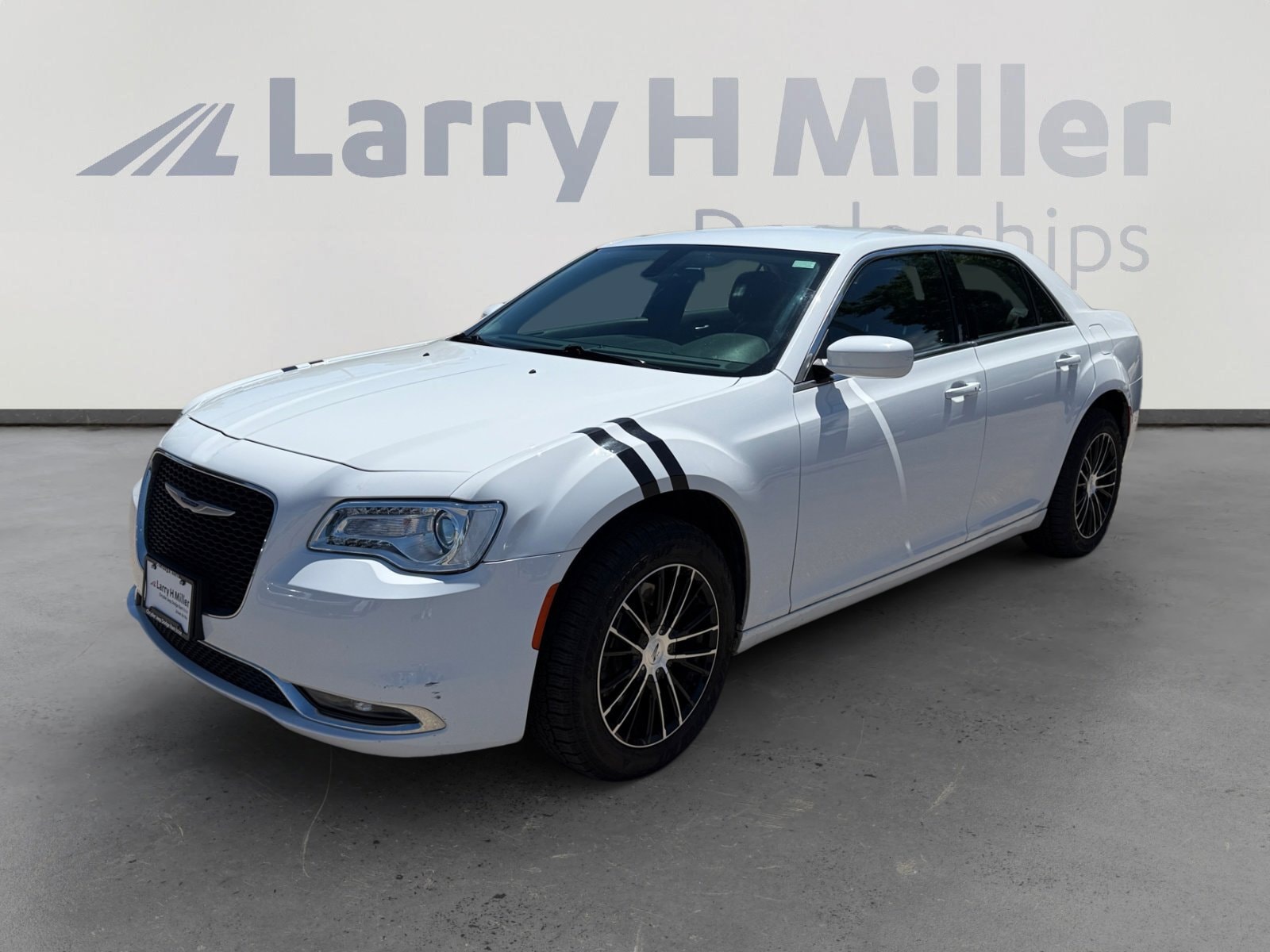 2021 Chrysler 300 Touring AWD's photo