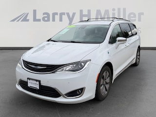 Used 2018 Chrysler Pacifica Hybrid Hybrid Limited FWD! FUEL SIPPER! Van Passenger Van Boise, ID