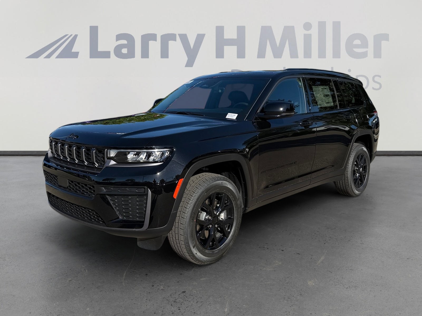 2026 Jeep Grand Cherokee L Laredo Altitude 4x4's photo