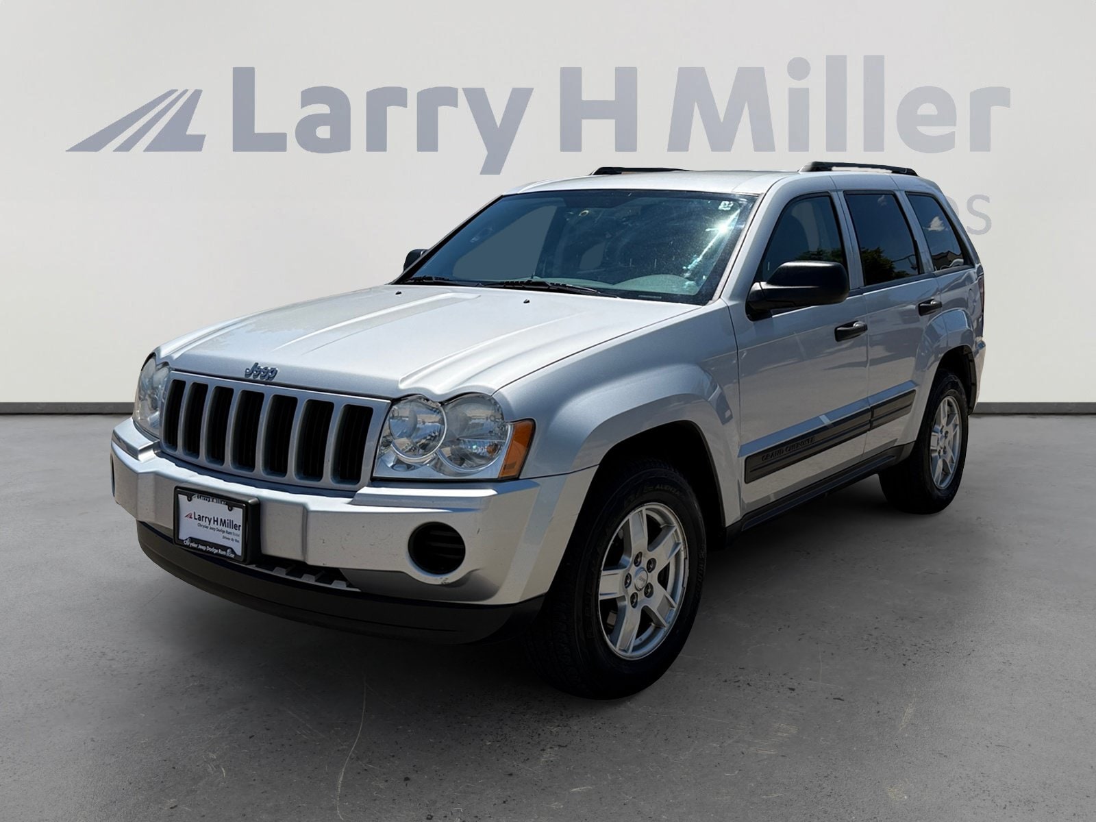 2005 Jeep Grand Cherokee Laredo 4WD's photo