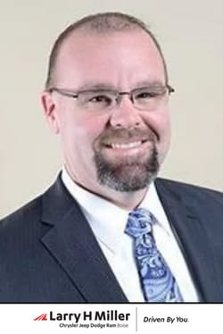 Staff member Ross Smith from ID_d0c5dcada956