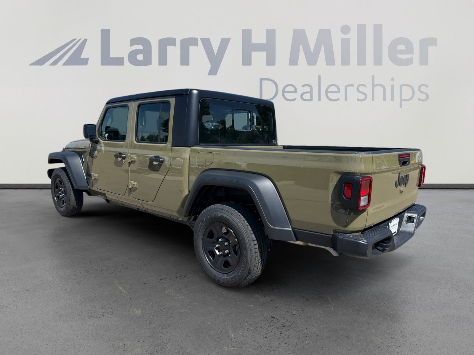 2025 Jeep Gladiator Sport photo 4