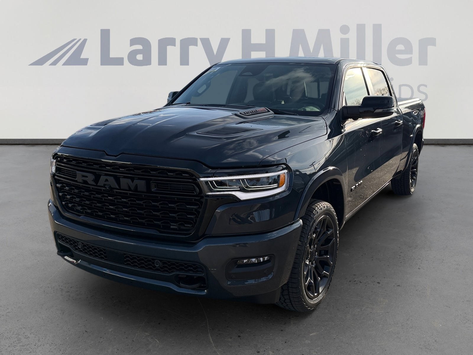 2026 RAM Ram 1500 Pickup Limited's photo