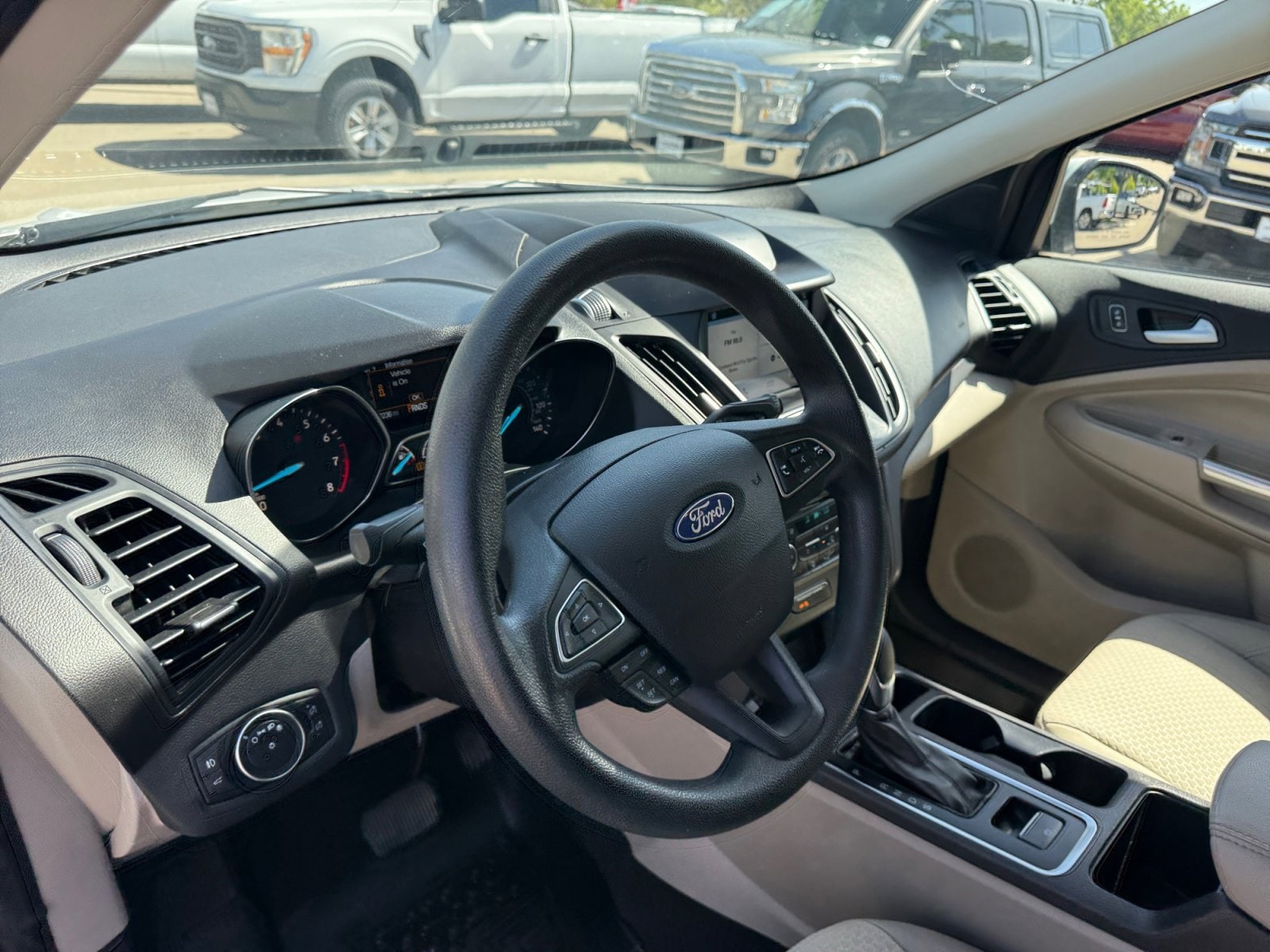 2019 Ford Escape SE - Photo 10