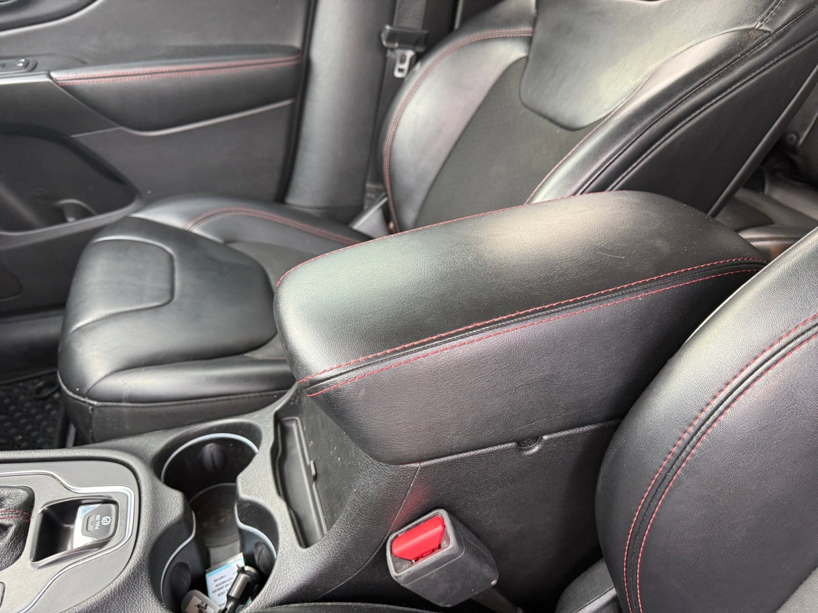 2019 Jeep Cherokee Trailhawk - Photo 16