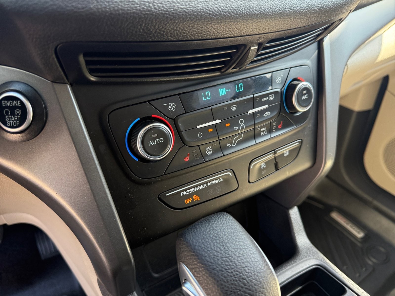 2019 Ford Escape SE - Photo 13