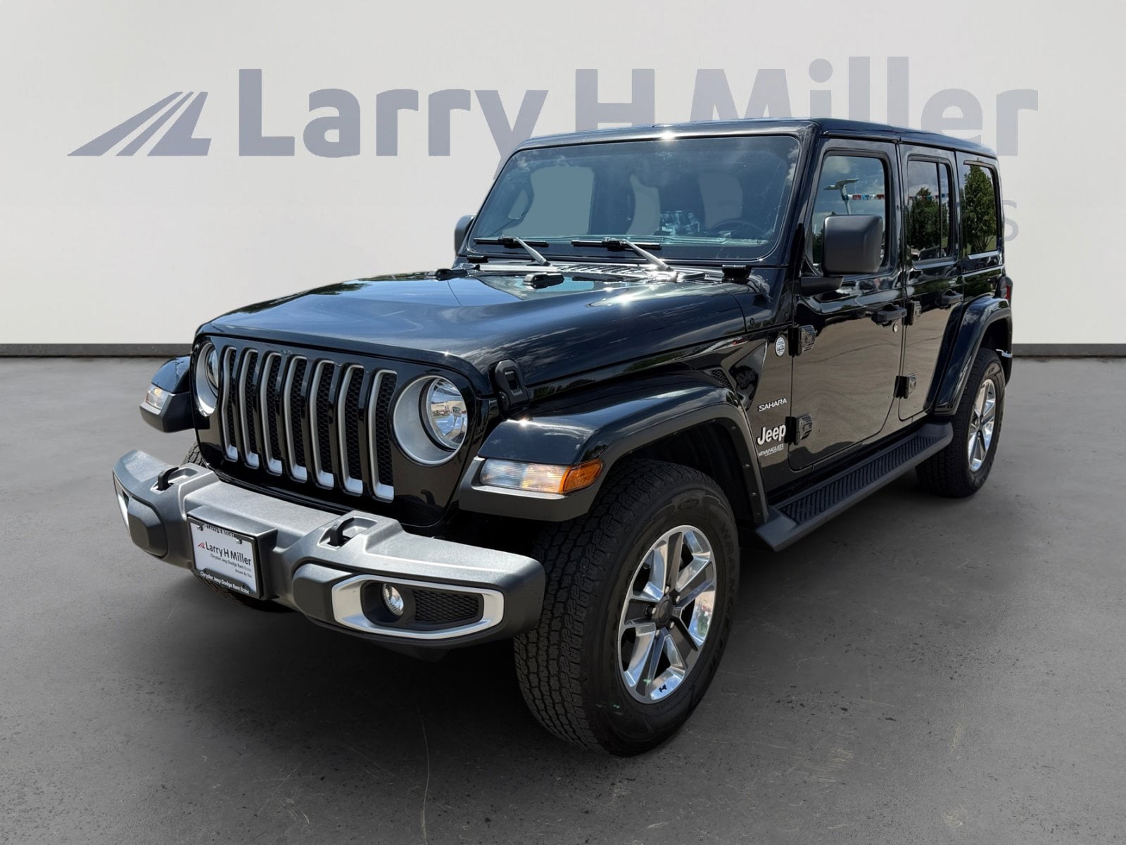 2022 Jeep Wrangler Sahara's photo